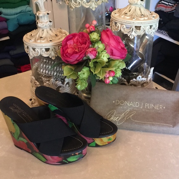 Donald J. Pliner Shoes - Hand painted limited edition Donald Pliner shoes